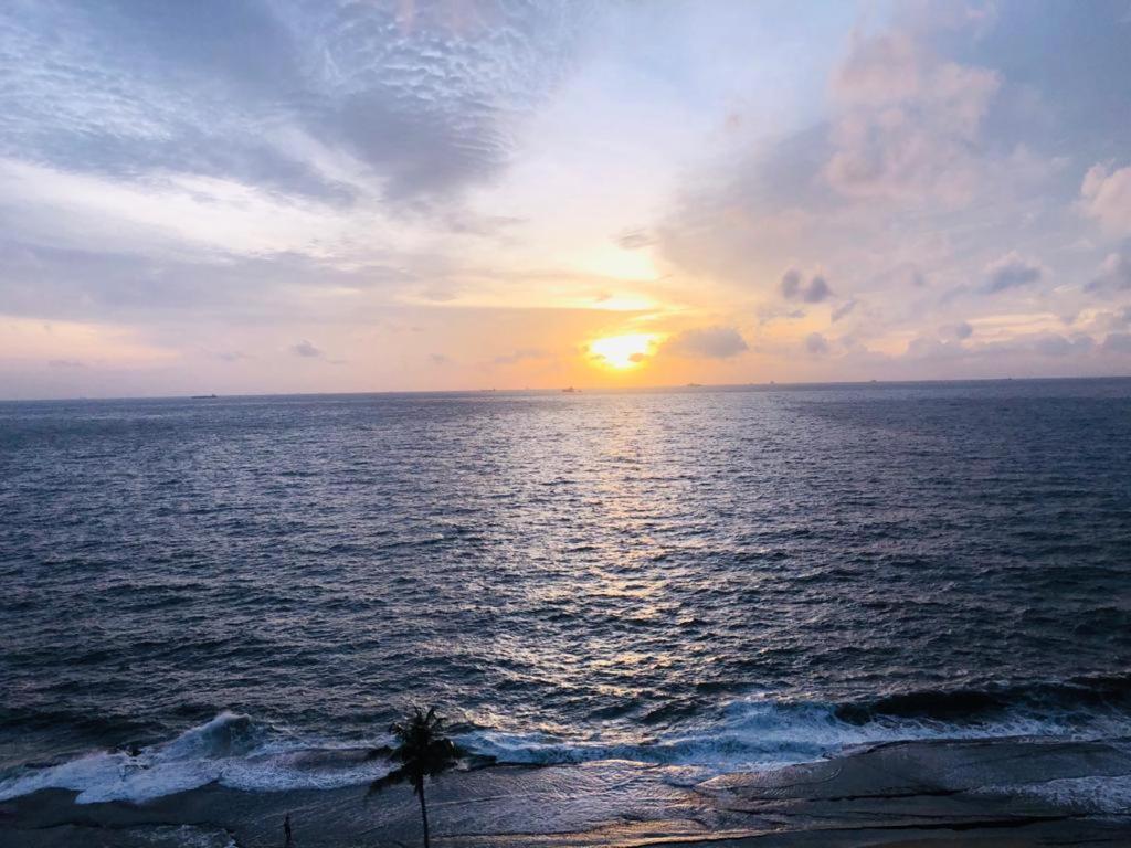 Aqua Vista Apartman Uswetakeiyawa Kültér fotó