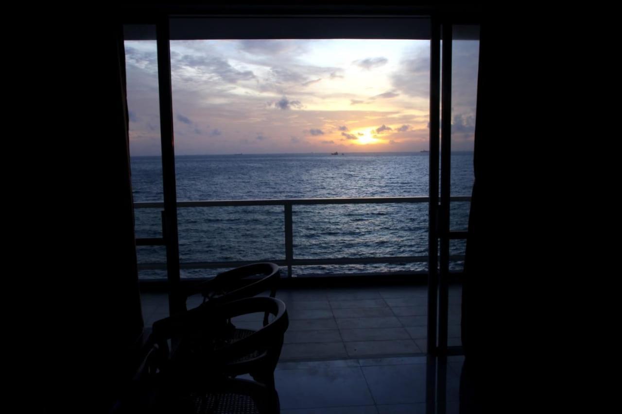 Aqua Vista Apartman Uswetakeiyawa Kültér fotó