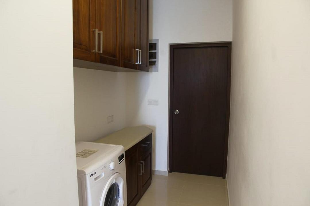 Aqua Vista Apartman Uswetakeiyawa Kültér fotó